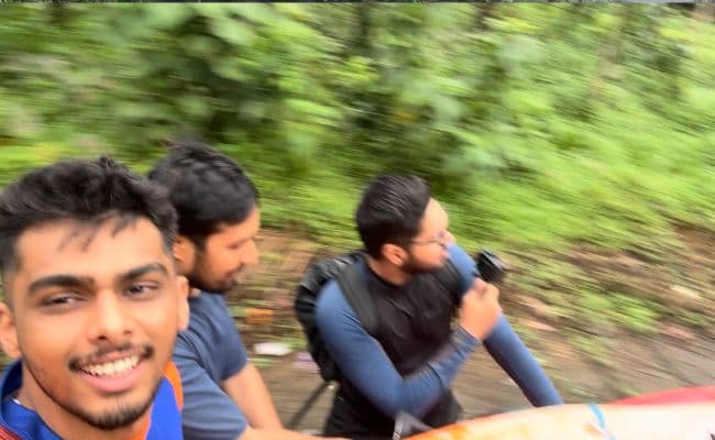 Ride on top of the vehicle